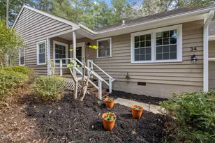 34 Clover Dr, Chapel Hill, NC 27517 - Photo 3