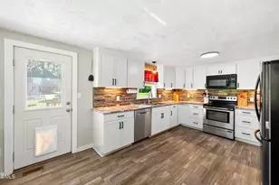 334 Perry Curtis Rd, Zebulon, NC 27597 - Photo 17