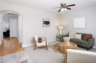 510 Cove Hollow Dr, Durham, NC 27703 - Photo 7