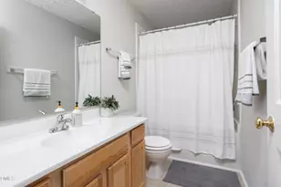 510 Cove Hollow Dr, Durham, NC 27703 - Photo 33