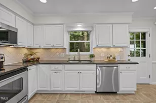 6925 Valley Lake Dr, Raleigh, NC 27612 - Photo 11