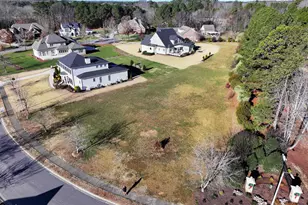 100 Bonica Creek Dr, Garner, NC 27529 - Photo 9