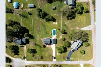 3002 Red Circle, Willow Springs, NC 27592 - Photo 5