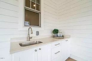 2622 Tidwell St, Raleigh, NC 27608 - Photo 55