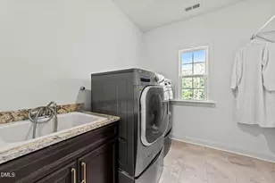 213 Lofty Oak Ln, Holly Springs, NC 27540 - Photo 43