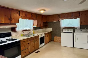 210 Bagwell St, Garner, NC 27529 - Photo 3