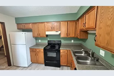 4705 Fargo Court #B, Raleigh, NC 27612 - Photo 3