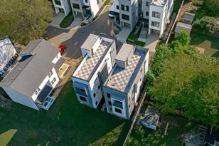 226 Woodsborough Pl, Raleigh, NC 27601 - Photo 39