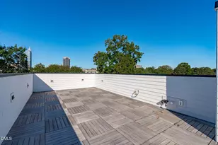 226 Woodsborough Pl, Raleigh, NC 27601 - Photo 27