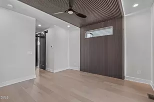 226 Woodsborough Pl, Raleigh, NC 27601 - Photo 17