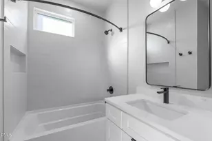 228 Woodsborough Pl, Raleigh, NC 27601 - Photo 21