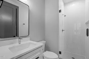 228 Woodsborough Pl, Raleigh, NC 27601 - Photo 35