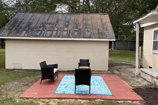 804 E Lizzie St, Selma, NC 27576 - Photo 5