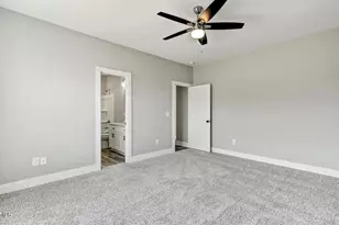 4251 Knollwood Dr, Fayetteville, NC 28304 - Photo 17