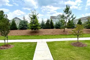 710 Umber Dr, Cary, NC 27519 - Photo 3