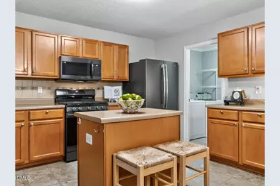 2910 Thoreau Drive, Durham, NC 27703 - Photo 7