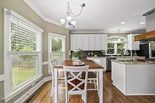 102 Travilah Oaks Ln, Cary, NC 27518 - Photo 15