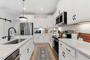 198 Retreat Dr, Fuquay Varina, NC 27526 - Photo 5