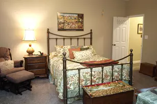 801 Genford Ct, Raleigh, NC 27609 - Photo 9