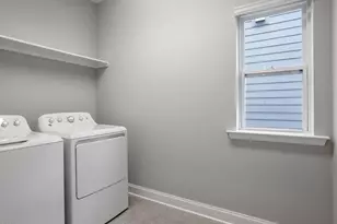 309 Crossland Dr, Chapel Hill, NC 27517 - Photo 15