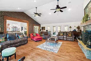 335 Sprunt Dr, Clinton, NC 28328 - Photo 13