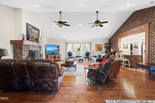 335 Sprunt Dr, Clinton, NC 28328 - Photo 15