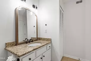 911 Washington St, Raleigh, NC 27605 - Photo 13