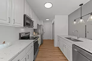 1004 Bren Village Ct, Fuquay Varina, NC 27526 - Photo 9