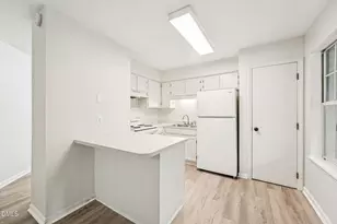 405 Gooseneck Dr, Cary, NC 27513 - Photo 9