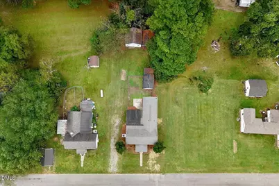 205 E Carolina Street, Fremont, NC 27830 - Photo 5