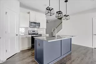 85 Little Leaf Ln, Clayton, NC 27527 - Photo 7