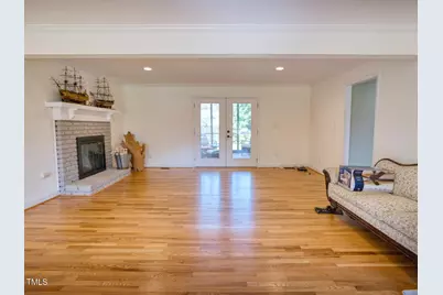 5017 Sandlewood Drive, Raleigh, NC 27609 - Photo 9