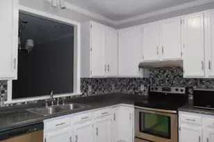 104 Charter Ct, Cary, NC 27511 - Photo 7