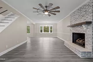 804 W Scotsdale Rd, Laurinburg, NC 28352 - Photo 9