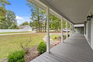 804 W Scotsdale Rd, Laurinburg, NC 28352 - Photo 5
