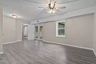 804 W Scotsdale Rd, Laurinburg, NC 28352 - Photo 29