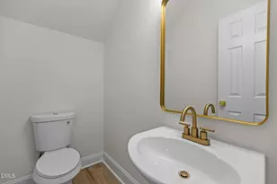 100 Citrus Pl, Cary, NC 27519 - Photo 27