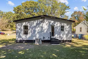 502 E Cleveland Street St, Dunn, NC 28334 - Photo 17