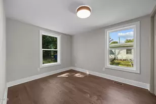 502 E Cleveland Street St, Dunn, NC 28334 - Photo 9