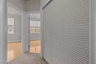 10529 Sablewood Dr, Raleigh, NC 27617 - Photo 27