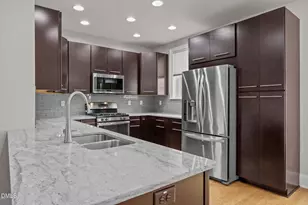 10529 Sablewood Dr, Raleigh, NC 27617 - Photo 11