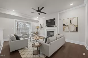 10210 Sablewood Dr, Raleigh, NC 27617 - Photo 9