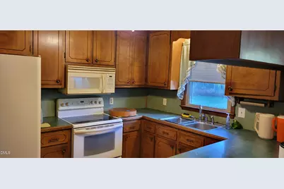 7711 Quail Hollow Drive, Hillsborough, NC 27278 - Photo 5