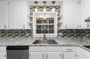 783 Galloway Dr, Fayetteville, NC 28303 - Photo 7