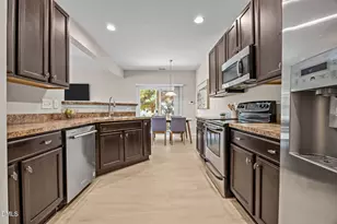 711 Keystone Park Dr, Morrisville, NC 27560 - Photo 5