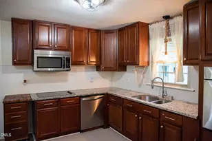 512 W Bywood Dr, Durham, NC 27712 - Photo 5