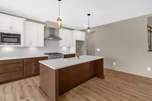 8810 Rudy Dr, Kernersville, NC 27284 - Photo 17