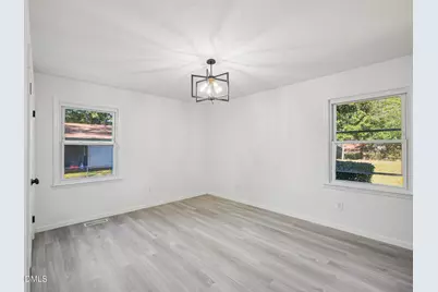 7522 Bridgeman Drive, Fayetteville, NC 28303 - Photo 17