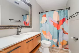 325 Bainbridge Cir, Garner, NC 27529 - Photo 9