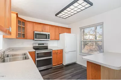 325 Bainbridge Circle, Garner, NC 27529 - Photo 5